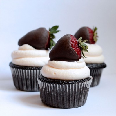 Chocolate Strawberry Cupcakes